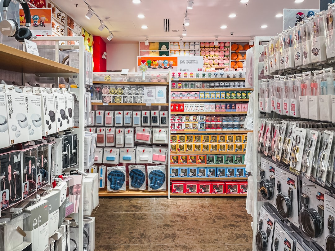 Smartphone Zubehör und Handyzubehör in einem Fachgeschäft in Düsseldorf
